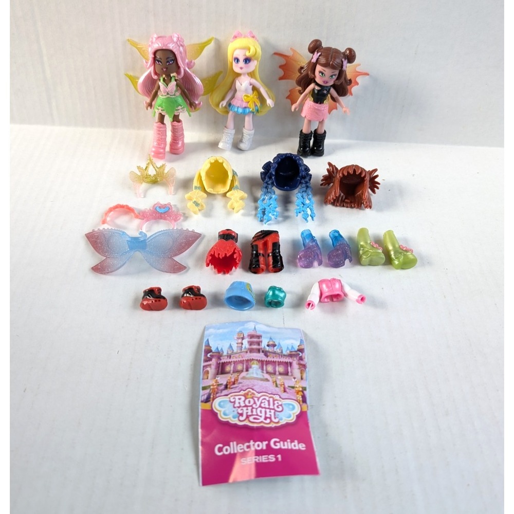 Roblox‎ Royale High Dolls Figure & Accessories Outfits Lot Series 1